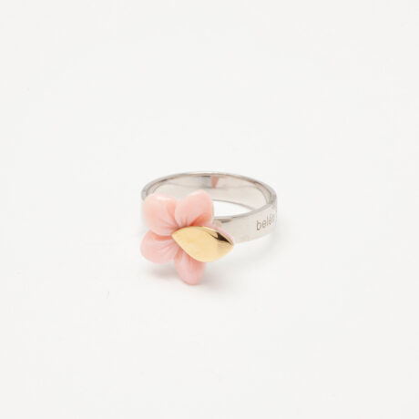 anillo artesanal Enya de oro de 9k o 18k, plata de ley y madreperla rosa 1 diseñado por Belen Bajo
