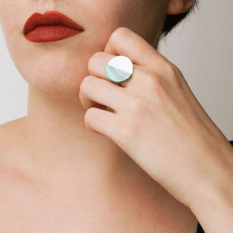 Ona handmade ring in 9k or 18k gold, sterling silver and malachite designed by Belen Bajo m1