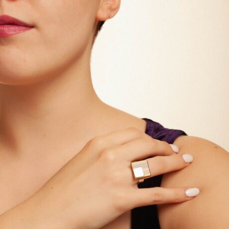 Lin handmade ring in 9k or 18k gold, sterling silver and tiger eye designed by Belen Bajo m1