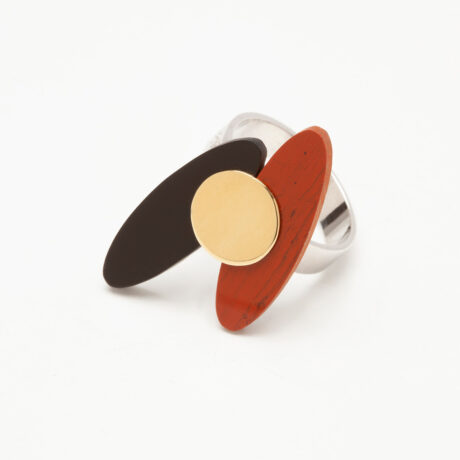 Aja handmade ring in 9k or 18k gold, sterling silver, onyx and red jasper 1 designed by Belen Bajo