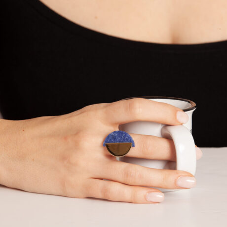 anillo artesanal Oto de oro de 9k o 18k, plata de ley, sodalita diseñado por Belen Bajo m2
