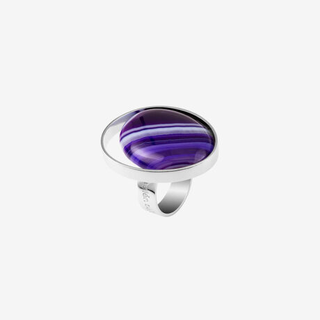 Handmade Kae ring in sterling silver and lilac banded agate designed by Belen Bajo