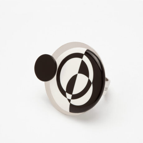 Bou handmade sterling silver, onyx and black and white mosaic posed ring designed by Belen Bajo