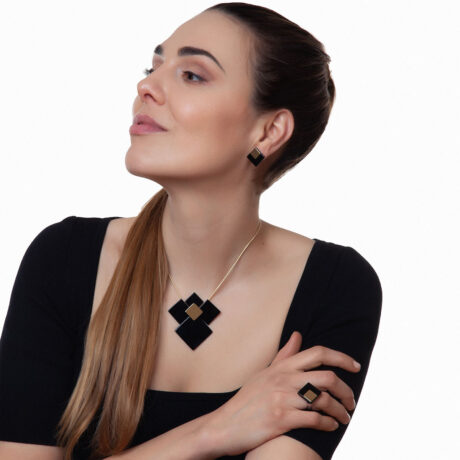 Gwe handmade necklace in 9k or 18k gold, sterling silver and onyx designed by Belen Bajo m1