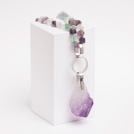 Handmade Roc necklace in sterling silver and amethyst designed by Belen Bajo