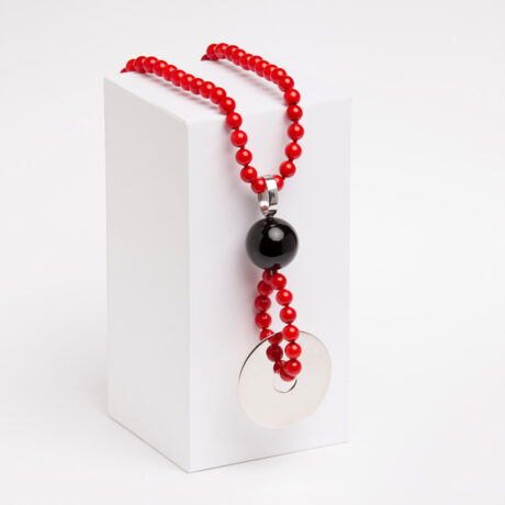 Handmade Bex necklace in sterling silver, onyx and coral designed by Belen Bajo