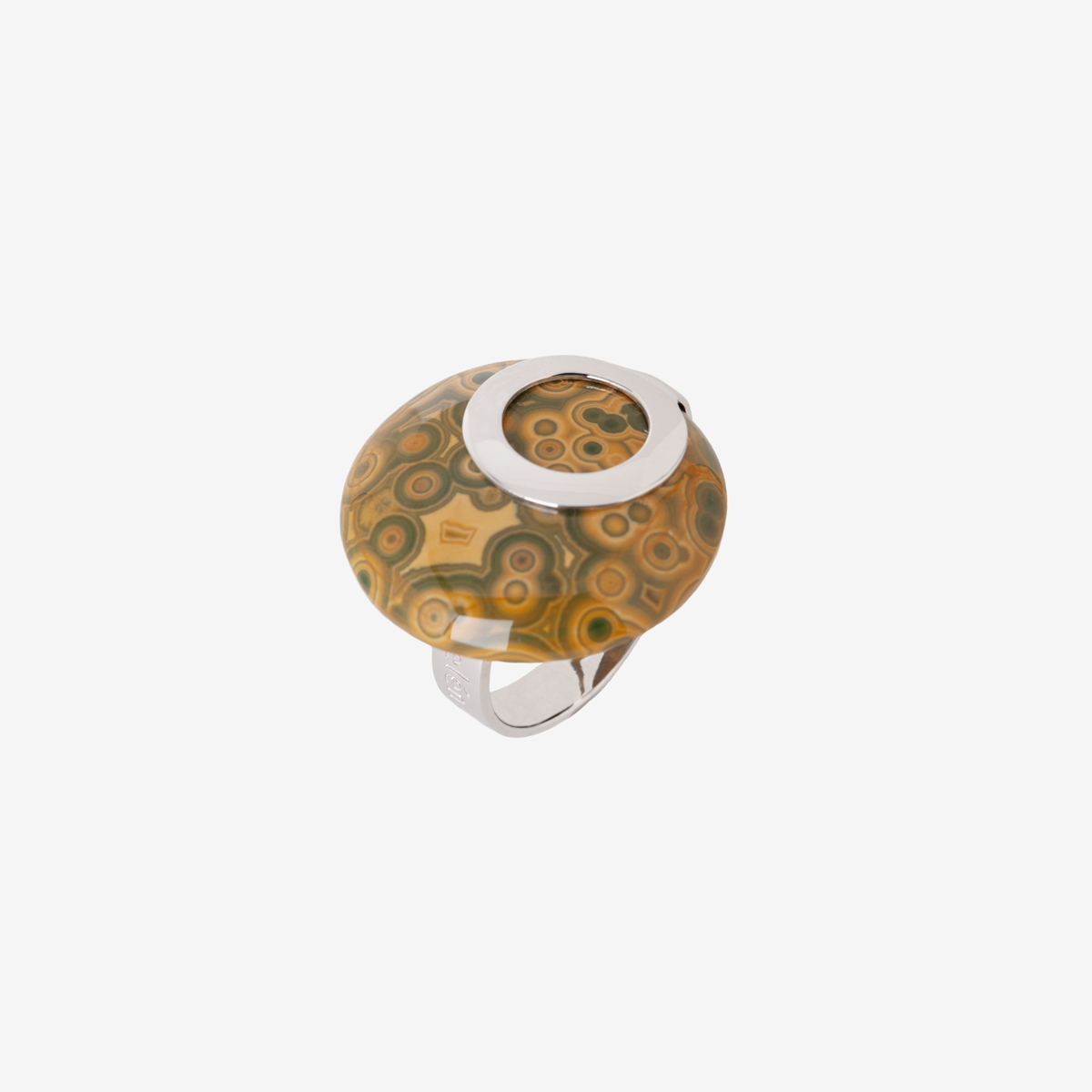 anillo artesanal Voy de plata de ley y jaspe oceanico diseñado por Belen Bajo
