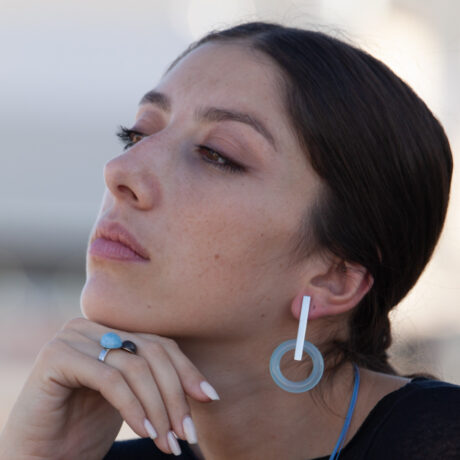Vao handmade sterling silver and blue agate earrings model 1 designed by Belen Bajo